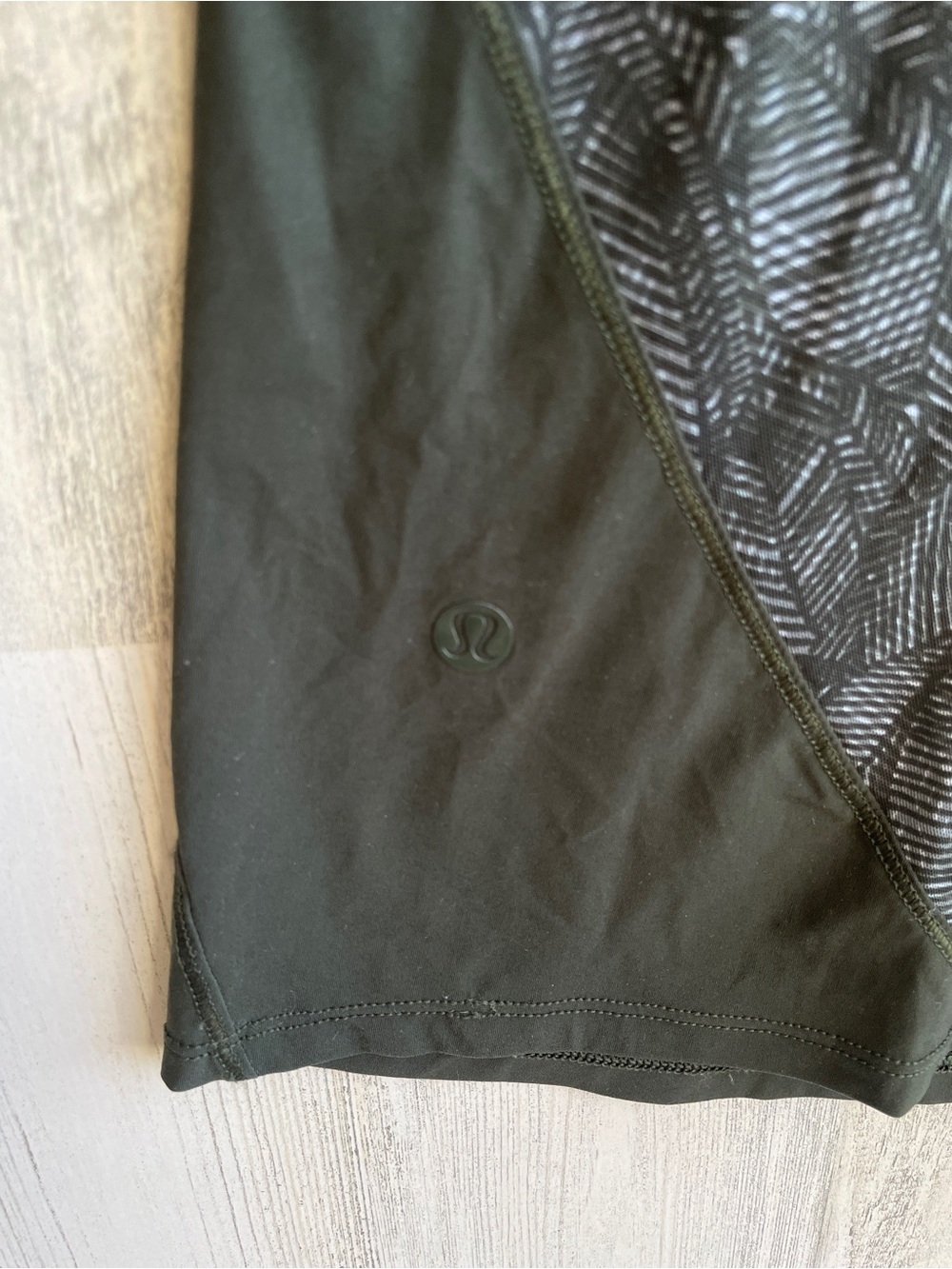lululemon athletica Dark Khaki Green Strappy Tank Top with sheer layer SZ M - Picture 4 of 8
